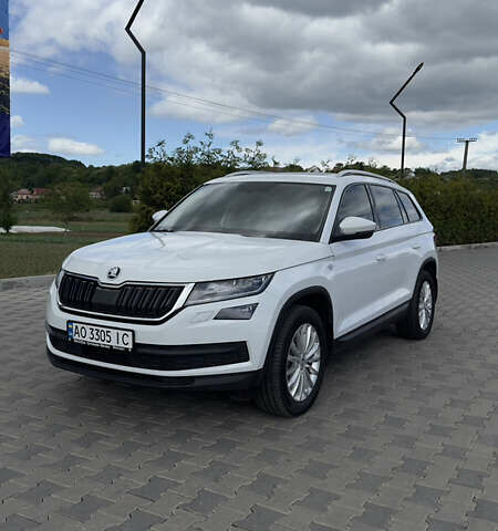Белый Шкода Kodiaq, объемом двигателя 1.97 л и пробегом 205 тыс. км за 25999 $, фото 1 на Automoto.ua