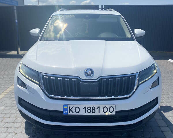 Белый Шкода Kodiaq, объемом двигателя 1.97 л и пробегом 270 тыс. км за 27000 $, фото 1 на Automoto.ua