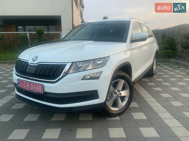 Белый Шкода Kodiaq, объемом двигателя 2 л и пробегом 244 тыс. км за 22800 $, фото 1 на Automoto.ua