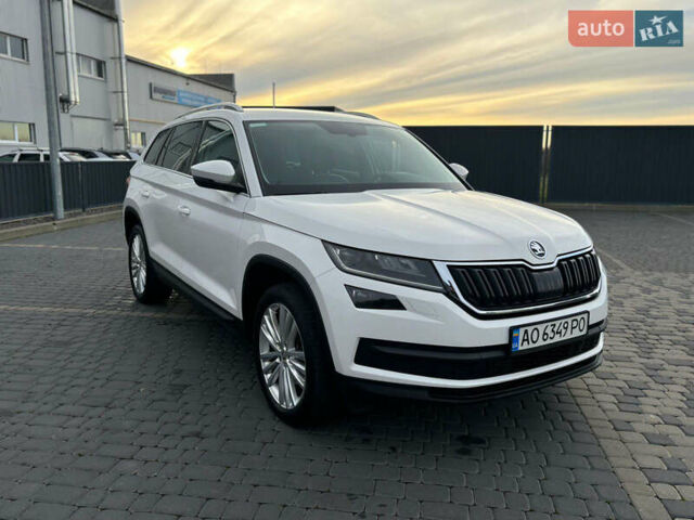 Білий Шкода Kodiaq, об'ємом двигуна 2 л та пробігом 249 тис. км за 21200 $, фото 1 на Automoto.ua