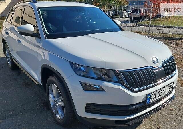 Белый Шкода Kodiaq, объемом двигателя 2 л и пробегом 162 тыс. км за 22950 $, фото 1 на Automoto.ua