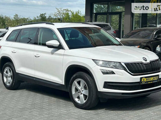 Белый Шкода Kodiaq, объемом двигателя 1.97 л и пробегом 262 тыс. км за 24700 $, фото 1 на Automoto.ua