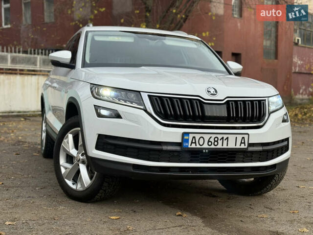 Белый Шкода Kodiaq, объемом двигателя 1.97 л и пробегом 263 тыс. км за 23800 $, фото 1 на Automoto.ua