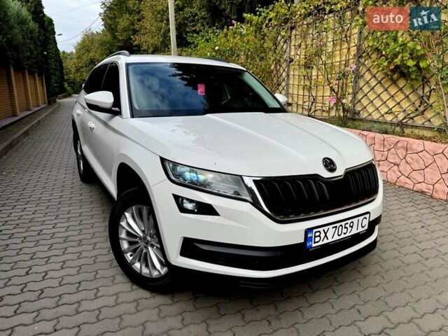 Белый Шкода Kodiaq, объемом двигателя 1.97 л и пробегом 100 тыс. км за 29900 $, фото 1 на Automoto.ua