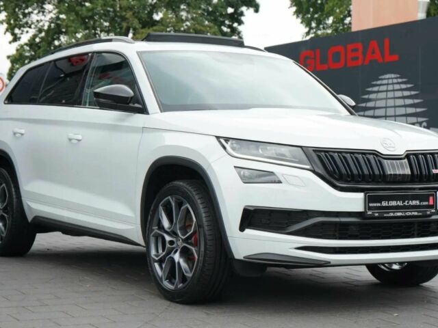 Белый Шкода Kodiaq, объемом двигателя 2 л и пробегом 68 тыс. км за 19750 $, фото 1 на Automoto.ua