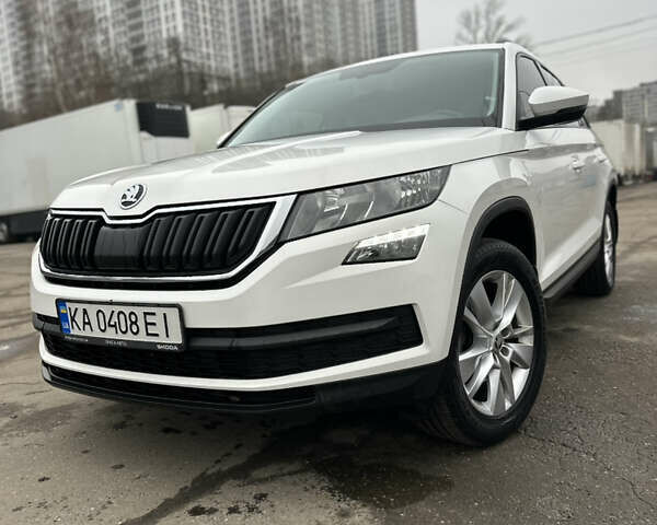 Белый Шкода Kodiaq, объемом двигателя 1.97 л и пробегом 200 тыс. км за 23000 $, фото 1 на Automoto.ua