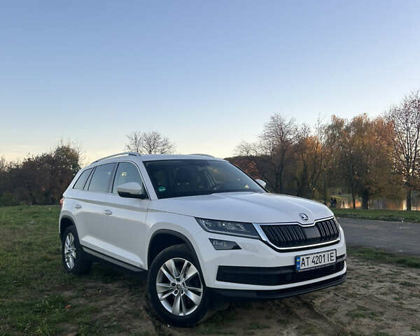 Білий Шкода Kodiaq, об'ємом двигуна 1.97 л та пробігом 270 тис. км за 29600 $, фото 1 на Automoto.ua