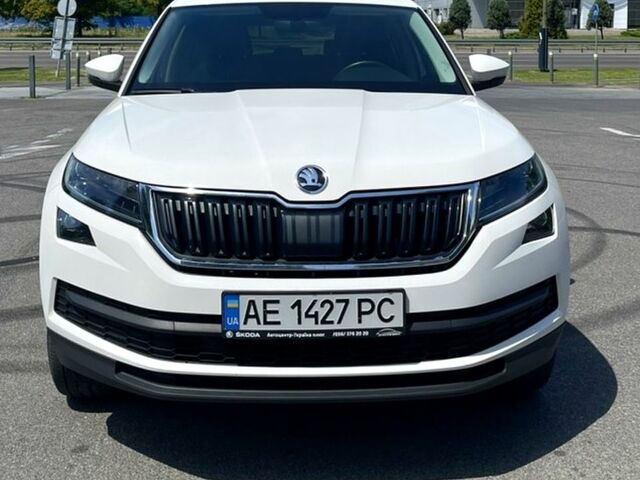 Шкода Kodiaq 2020 в Львове на Automoto.ua Белый Шкода Kodiaq, объемом двигателя 2 л и пробегом 73 тыс. км за 28900 $, фото 1 на Automoto.ua