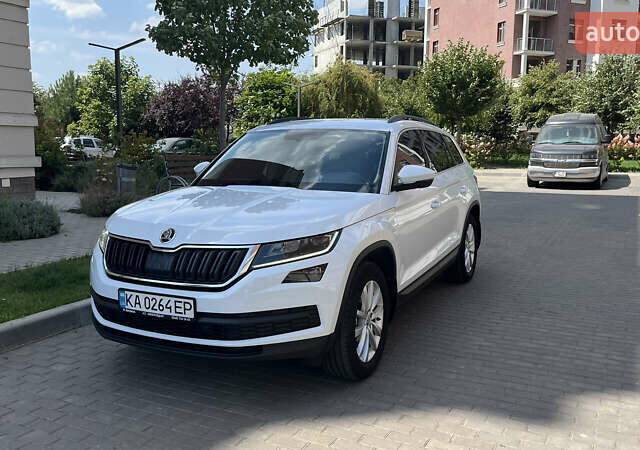 Белый Шкода Kodiaq, объемом двигателя 1.98 л и пробегом 242 тыс. км за 20000 $, фото 1 на Automoto.ua