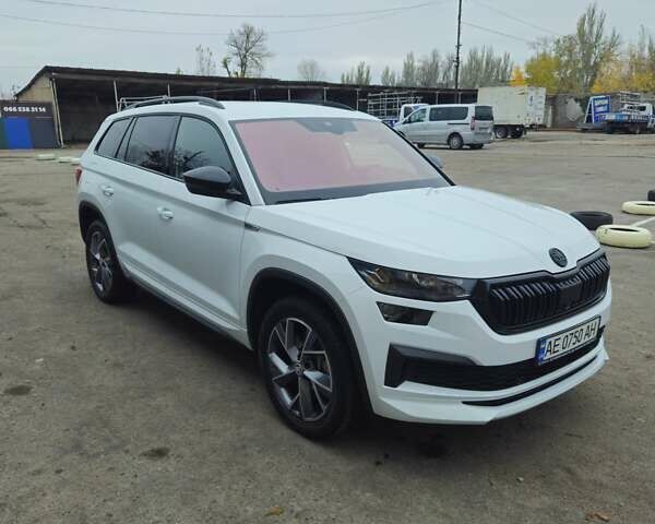 Белый Шкода Kodiaq, объемом двигателя 1.98 л и пробегом 44 тыс. км за 39000 $, фото 1 на Automoto.ua