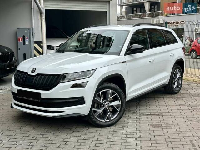 Белый Шкода Kodiaq, объемом двигателя 1.98 л и пробегом 70 тыс. км за 33900 $, фото 1 на Automoto.ua