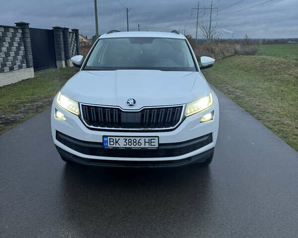 Білий Шкода Kodiaq, об'ємом двигуна 1.98 л та пробігом 192 тис. км за 25500 $, фото 1 на Automoto.ua