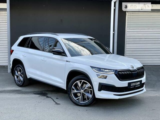 Белый Шкода Kodiaq, объемом двигателя 2 л и пробегом 10 тыс. км за 44500 $, фото 1 на Automoto.ua