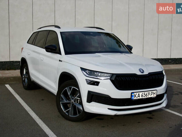 Белый Шкода Kodiaq, объемом двигателя 1.97 л и пробегом 22 тыс. км за 49500 $, фото 1 на Automoto.ua
