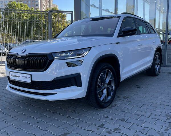 Белый Шкода Kodiaq, объемом двигателя 1.98 л и пробегом 68 тыс. км за 41000 $, фото 1 на Automoto.ua