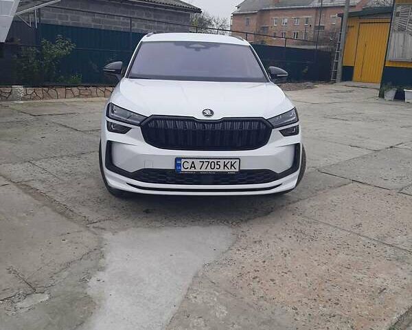 Белый Шкода Kodiaq, объемом двигателя 1.97 л и пробегом 8 тыс. км за 49999 $, фото 1 на Automoto.ua