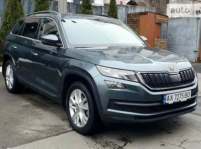 Серый Шкода Kodiaq, объемом двигателя 1.4 л и пробегом 85 тыс. км за 23900 $, фото 1 на Automoto.ua