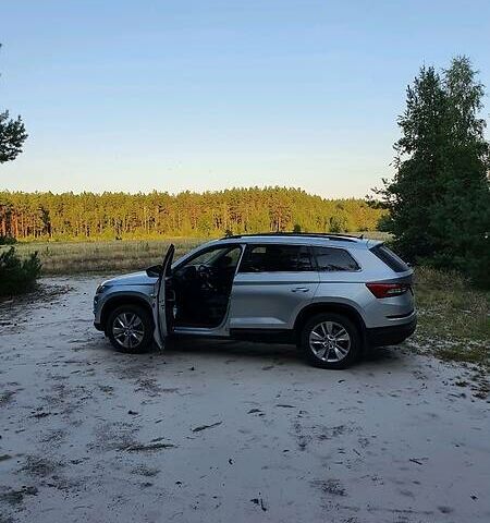 Серый Шкода Kodiaq, объемом двигателя 2 л и пробегом 98 тыс. км за 23500 $, фото 1 на Automoto.ua