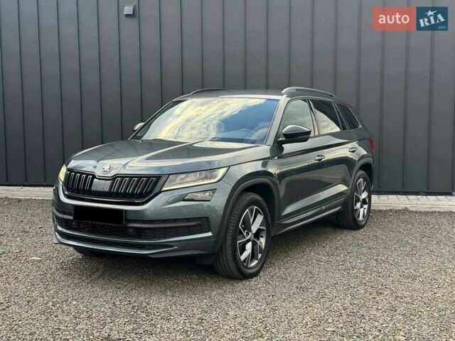 Серый Шкода Kodiaq, объемом двигателя 2 л и пробегом 201 тыс. км за 29300 $, фото 1 на Automoto.ua