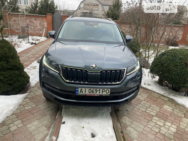 Сірий Шкода Kodiaq, об'ємом двигуна 1.97 л та пробігом 226 тис. км за 26900 $, фото 1 на Automoto.ua