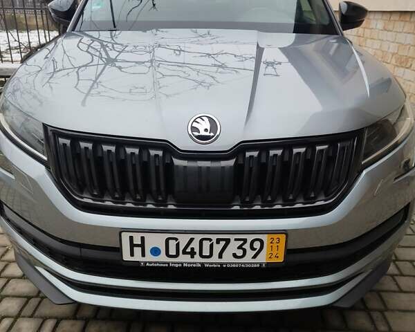 Серый Шкода Kodiaq, объемом двигателя 1.97 л и пробегом 243 тыс. км за 28700 $, фото 1 на Automoto.ua