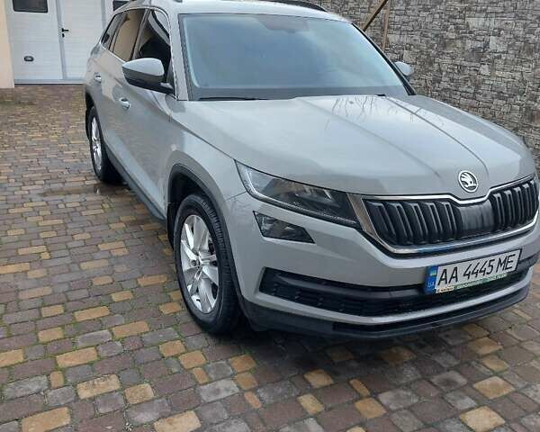Серый Шкода Kodiaq, объемом двигателя 2 л и пробегом 153 тыс. км за 27500 $, фото 1 на Automoto.ua