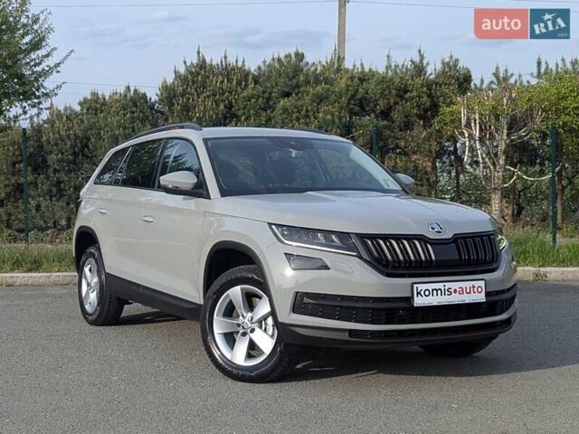 Серый Шкода Kodiaq, объемом двигателя 2 л и пробегом 220 тыс. км за 24999 $, фото 1 на Automoto.ua