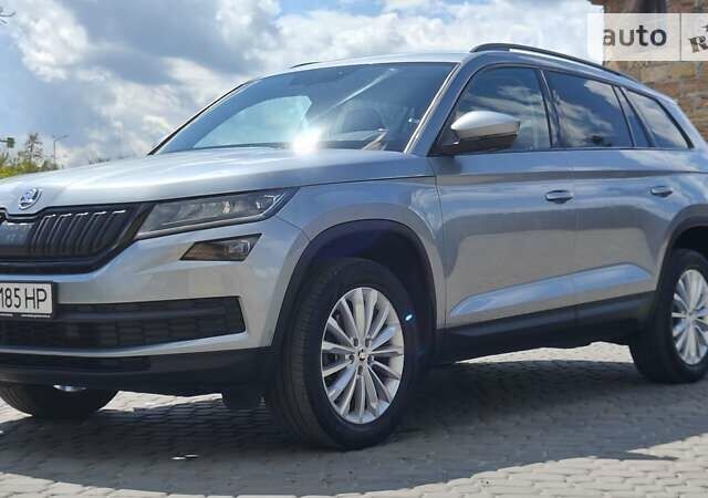 Сірий Шкода Kodiaq, об'ємом двигуна 2 л та пробігом 108 тис. км за 28999 $, фото 1 на Automoto.ua