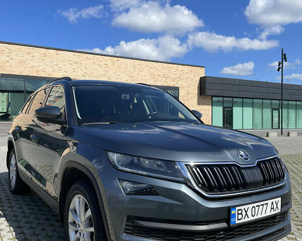 Серый Шкода Kodiaq, объемом двигателя 1.97 л и пробегом 100 тыс. км за 33500 $, фото 1 на Automoto.ua