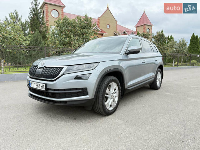 Серый Шкода Kodiaq, объемом двигателя 1.97 л и пробегом 113 тыс. км за 31500 $, фото 1 на Automoto.ua