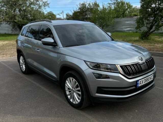 Серый Шкода Kodiaq, объемом двигателя 2 л и пробегом 205 тыс. км за 28000 $, фото 1 на Automoto.ua