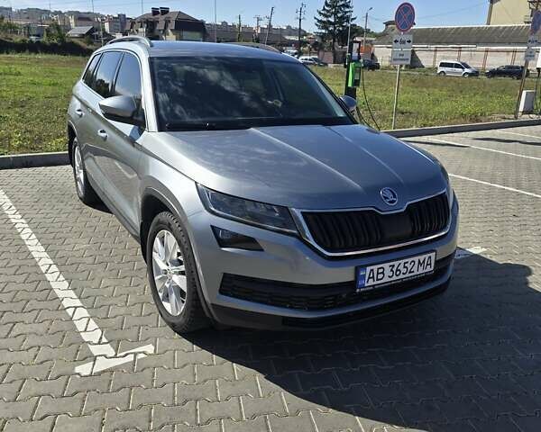 Серый Шкода Kodiaq, объемом двигателя 1.97 л и пробегом 348 тыс. км за 25500 $, фото 1 на Automoto.ua