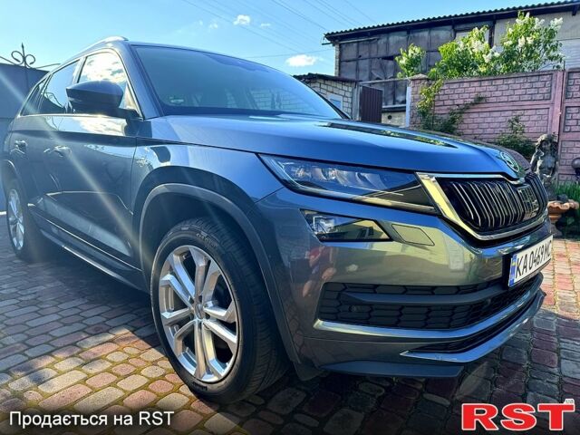 Серый Шкода Kodiaq, объемом двигателя 2 л и пробегом 209 тыс. км за 34000 $, фото 1 на Automoto.ua