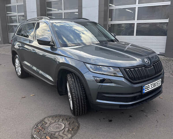 Шкода Kodiaq 2020 у Рівному на Automoto.ua Сірий Шкода Kodiaq, об'ємом двигуна 1.97 л та пробігом 78 тис. км за 32200 $, фото 1 на Automoto.ua