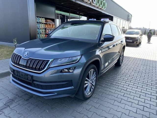 Серый Шкода Kodiaq, объемом двигателя 0 л и пробегом 104 тыс. км за 36499 $, фото 1 на Automoto.ua