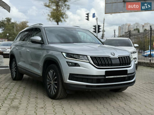 Шкода Kodiaq 2020 в Одессе на Automoto.ua Серый Шкода Kodiaq, объемом двигателя 1.97 л и пробегом 136 тыс. км за 30000 $, фото 1 на Automoto.ua