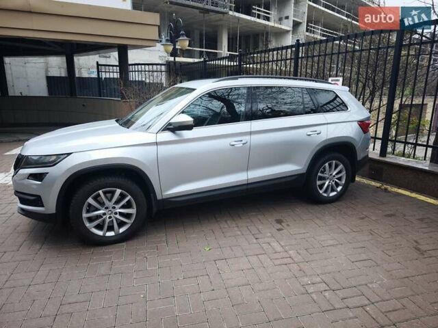Серый Шкода Kodiaq, объемом двигателя 1.98 л и пробегом 129 тыс. км за 28500 $, фото 1 на Automoto.ua