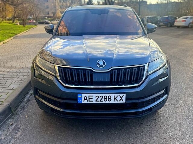 Серый Шкода Kodiaq, объемом двигателя 2 л и пробегом 78 тыс. км за 33000 $, фото 1 на Automoto.ua