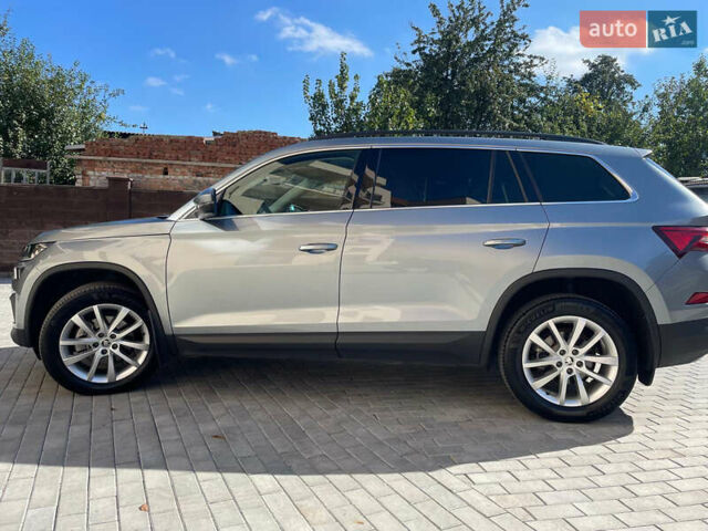 Серый Шкода Kodiaq, объемом двигателя 1.97 л и пробегом 96 тыс. км за 32800 $, фото 1 на Automoto.ua