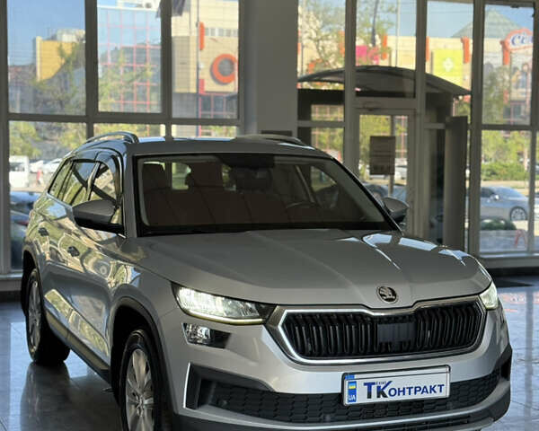 Серый Шкода Kodiaq, объемом двигателя 2 л и пробегом 180 тыс. км за 29500 $, фото 1 на Automoto.ua