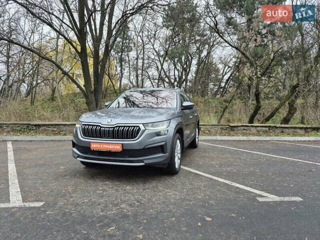 Серый Шкода Kodiaq, объемом двигателя 1.97 л и пробегом 151 тыс. км за 31500 $, фото 1 на Automoto.ua