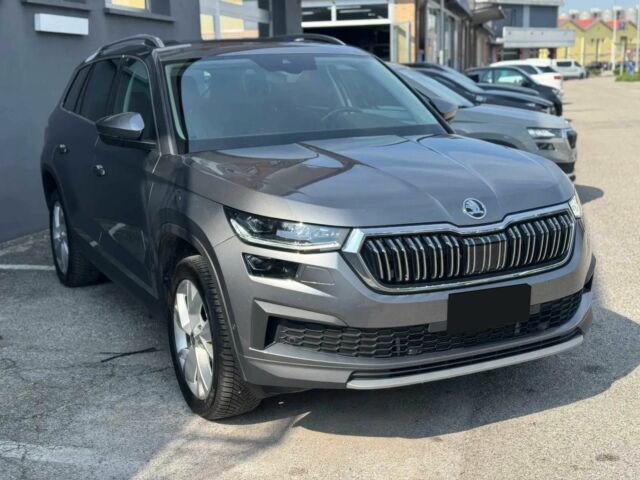 Серый Шкода Kodiaq, объемом двигателя 2 л и пробегом 10 тыс. км за 19000 $, фото 1 на Automoto.ua