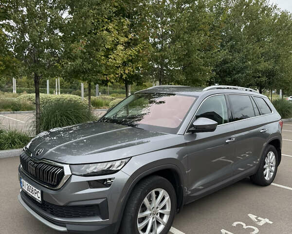 Серый Шкода Kodiaq, объемом двигателя 1.98 л и пробегом 57 тыс. км за 42000 $, фото 1 на Automoto.ua