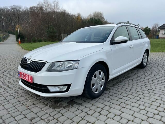 Белый Шкода Octavia A7, объемом двигателя 1.6 л и пробегом 175 тыс. км за 12500 $, фото 1 на Automoto.ua