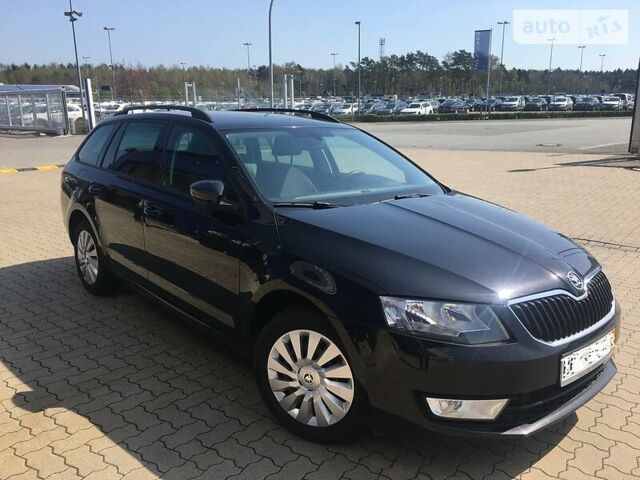 Черный Шкода Octavia A7, объемом двигателя 2 л и пробегом 168 тыс. км за 17999 $, фото 1 на Automoto.ua