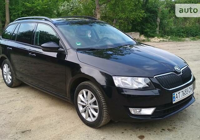 Чорний Шкода Octavia A7, об'ємом двигуна 1.6 л та пробігом 206 тис. км за 12900 $, фото 1 на Automoto.ua