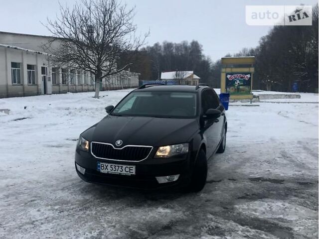 Чорний Шкода Octavia A7, об'ємом двигуна 2 л та пробігом 160 тис. км за 14900 $, фото 1 на Automoto.ua