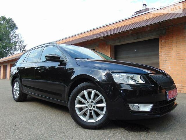 Черный Шкода Octavia A7, объемом двигателя 1.6 л и пробегом 213 тыс. км за 13450 $, фото 1 на Automoto.ua