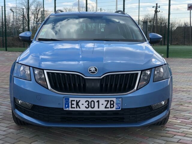 Синий Шкода Octavia A7, объемом двигателя 1.6 л и пробегом 173 тыс. км за 13500 $, фото 1 на Automoto.ua