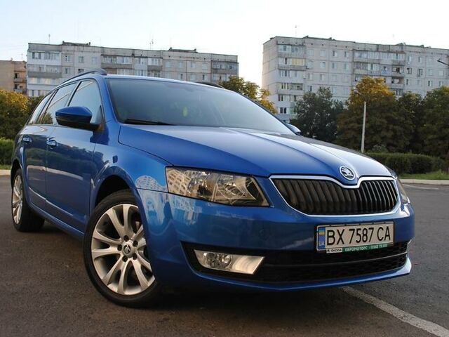 Синий Шкода Octavia A7, объемом двигателя 2 л и пробегом 215 тыс. км за 13500 $, фото 1 на Automoto.ua